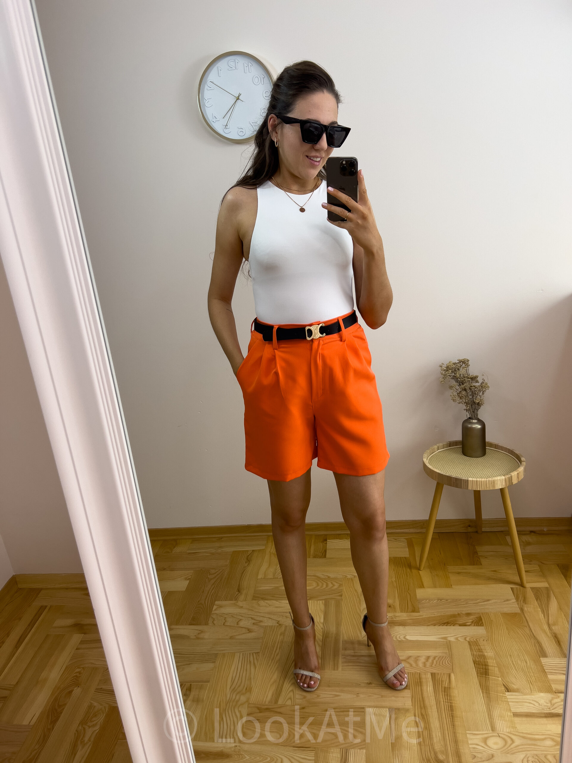 lookaatme- spodenki w kolorze pomarańczowym